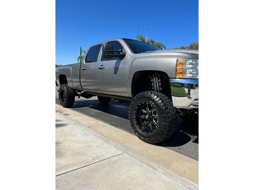 Photo 1 of 7 of 2008 Chevrolet Silverado 3500 LTZ Crew Cab